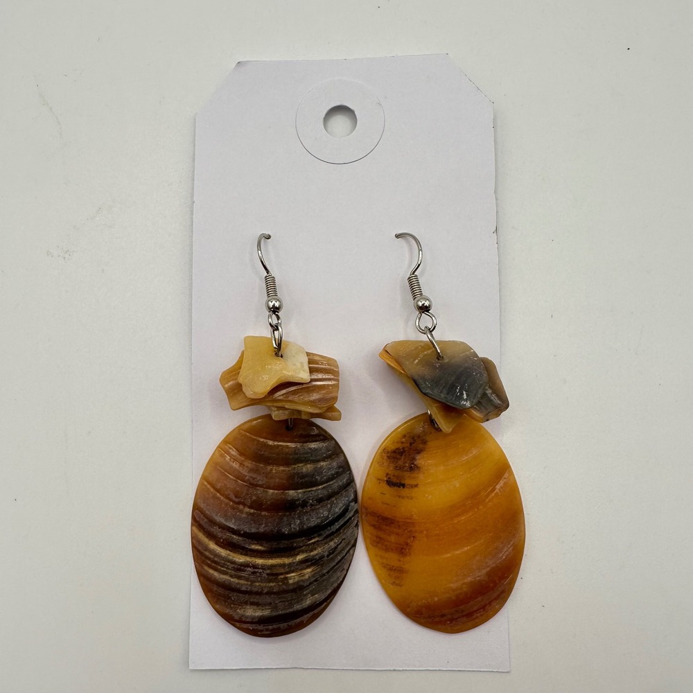 VTG Natural Seashell Dangle Earrings Brown Amber Boho Coastal Oval Shell Jewelry